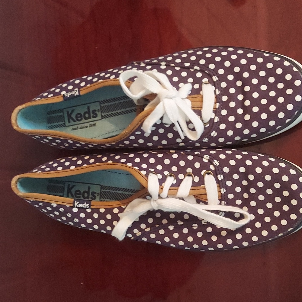 Blue and white polka dot shoes from Keds